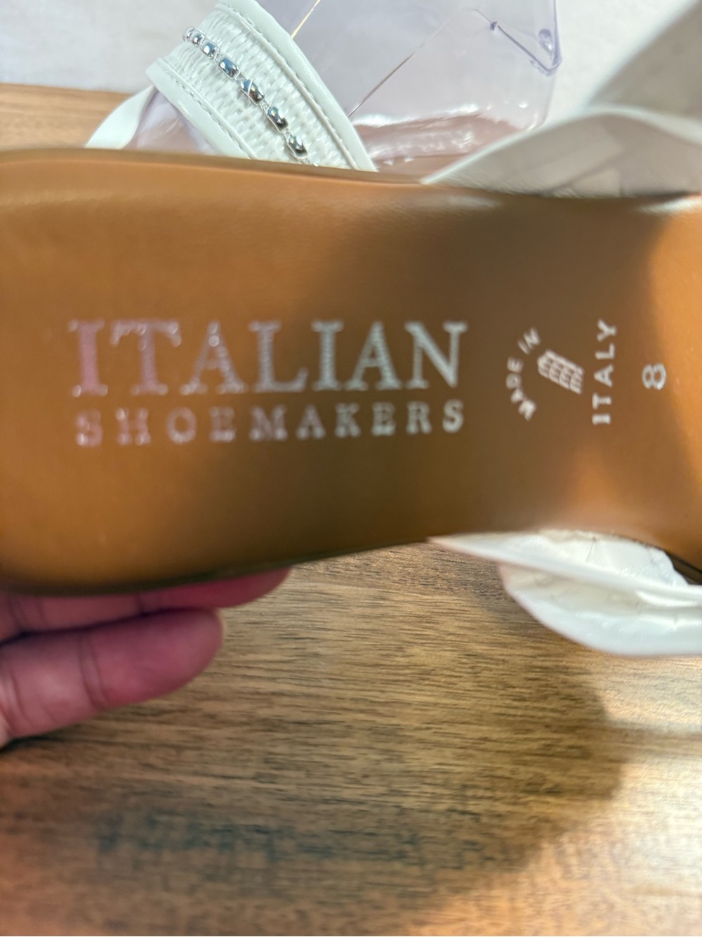 Italian Shoemaker Thong Slip-on Sandals White with Silver Size 8 NWOT - Picture 9 of 10